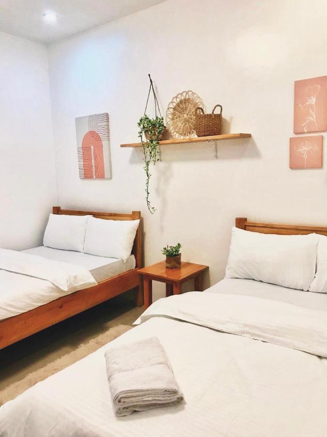 Nord House Laoag Hostel Bagian luar foto
