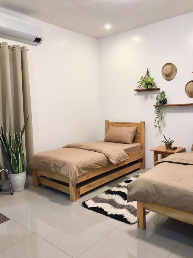Nord House Laoag Hostel Bagian luar foto